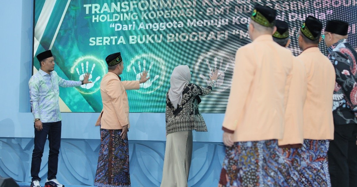Wamen Koperasi RI Luncurkan Buku Transformasi Koperasi Modern, BMT NU Ngasem Perkenalkan Model Holding Koperasi